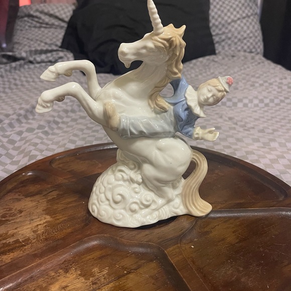 Vintage ARDALT (Lenwile China) Porcelain Unicorn w/Clown Figurine-Hand painted - Picture 3 of 13